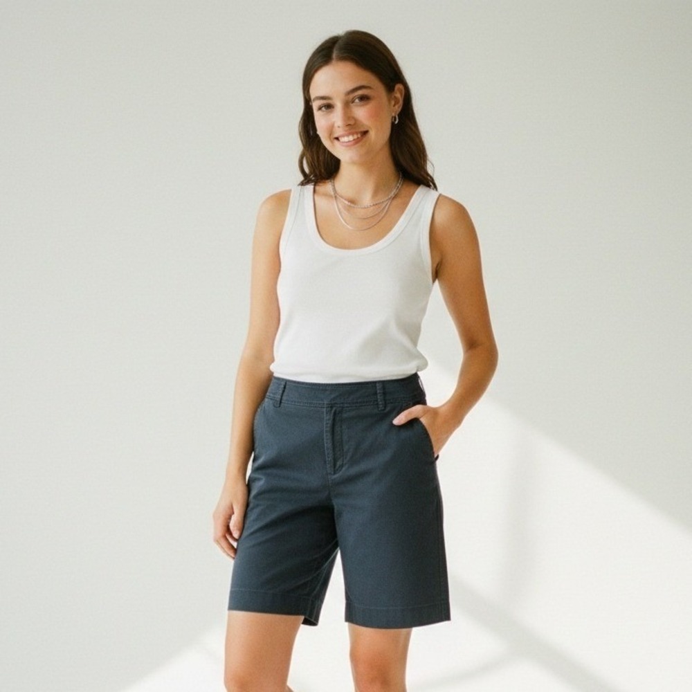 Ann Taylor LOFT Women's Black Bermuda Shorts Tailored Career Casual - Size 8